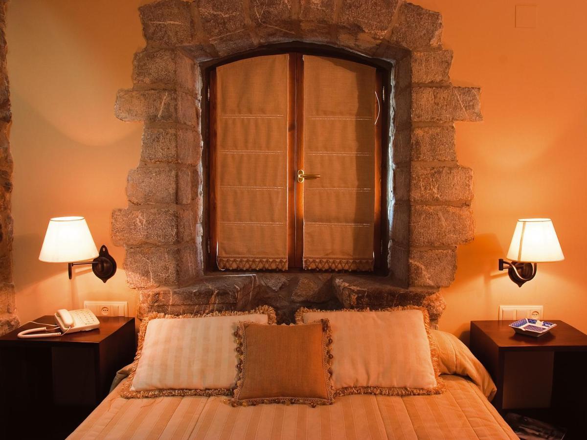 Abadia Del Pirineo 호텔 트라마카스티야드테나 외부 사진