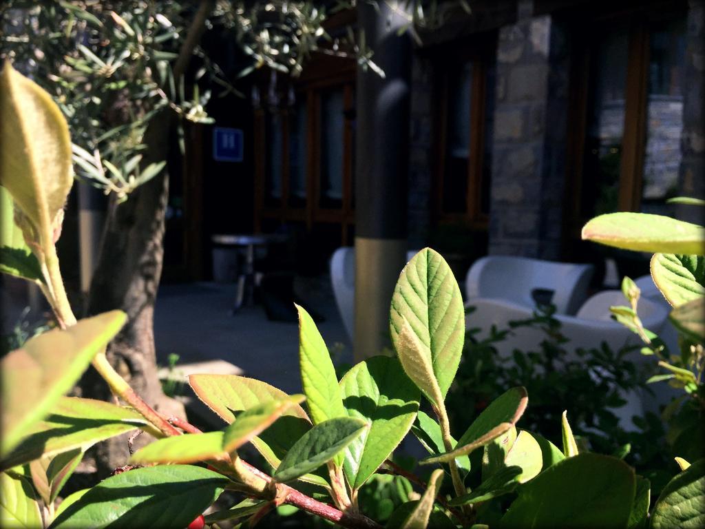 Abadia Del Pirineo 호텔 트라마카스티야드테나 외부 사진