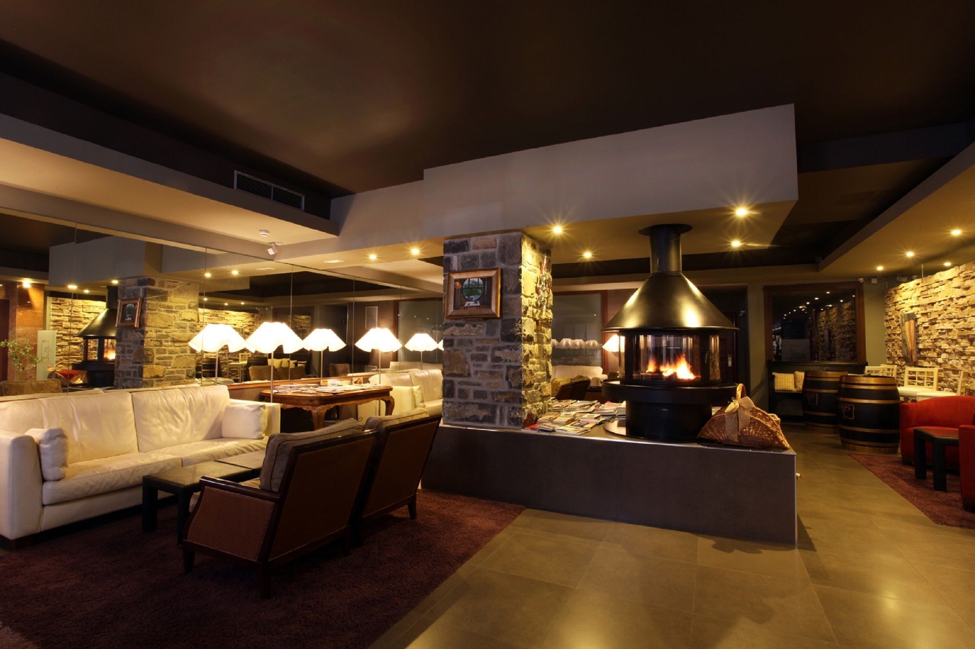 Abadia Del Pirineo 호텔 트라마카스티야드테나 외부 사진