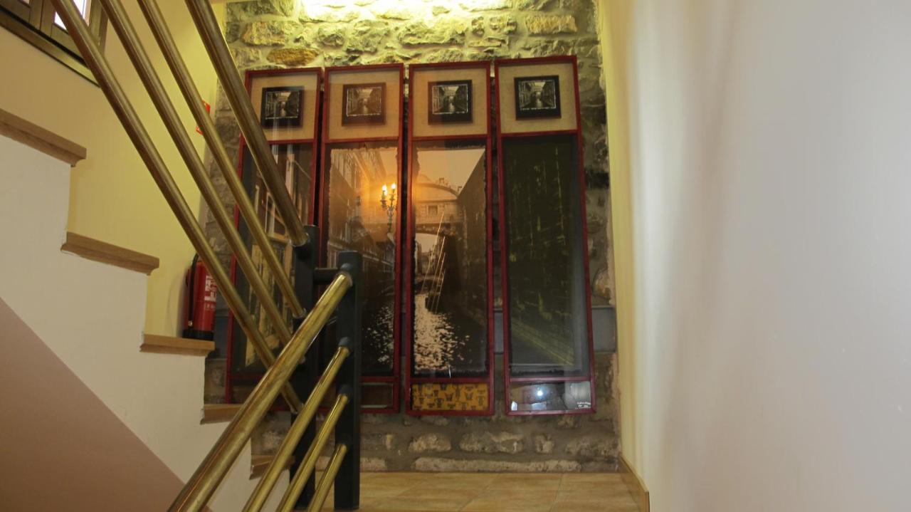 Abadia Del Pirineo 호텔 트라마카스티야드테나 외부 사진